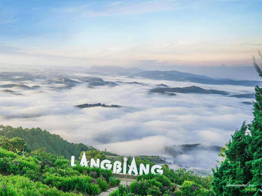 núi Langbiang