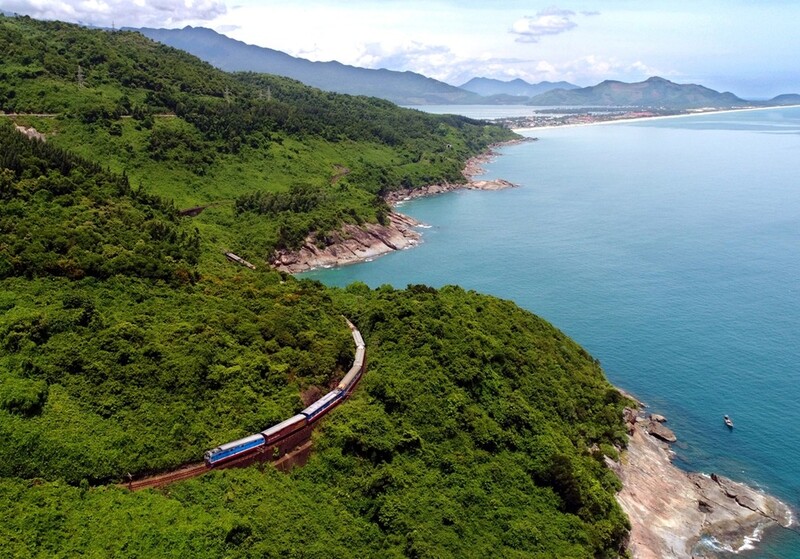 Tàu di sản