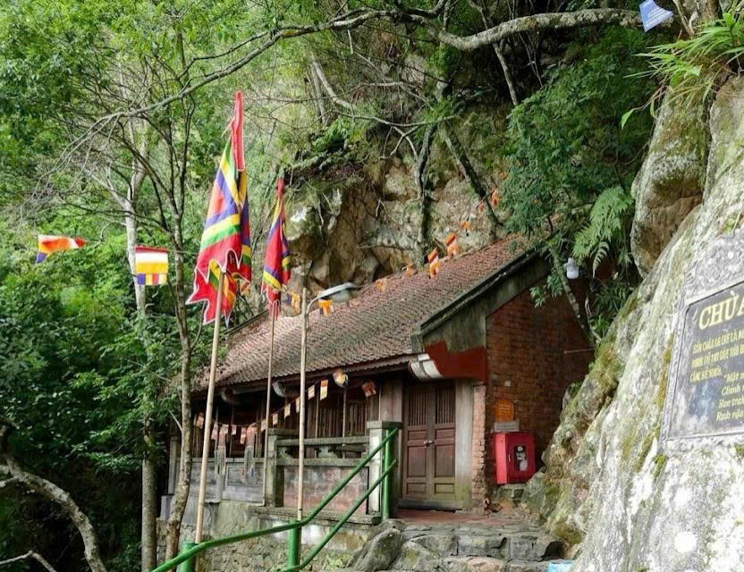 Chùa Một Mái