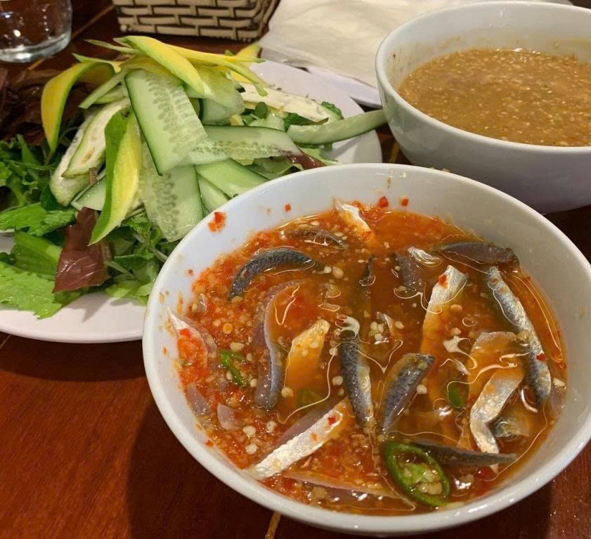 Gỏi cá Nam Ô