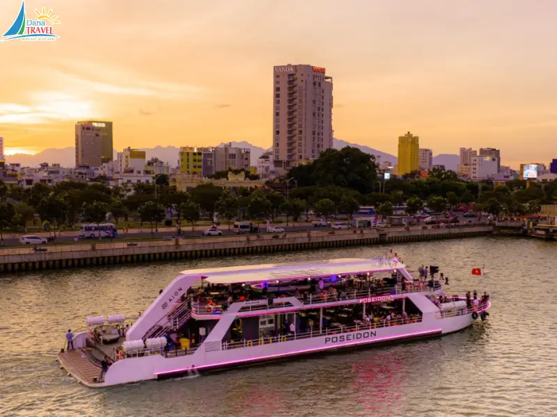 Du thuyền Poseidon