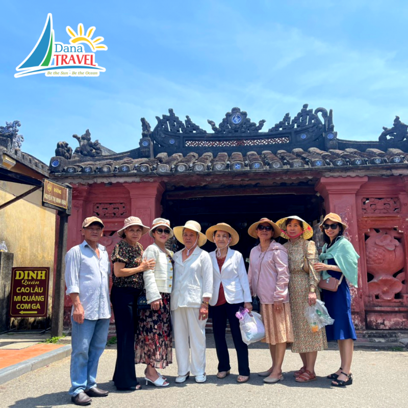 Chào đón Gia đình chị Vân Anh tham quan Ngũ Hành Sơn - Hội An 1 ngày 17/03/2023