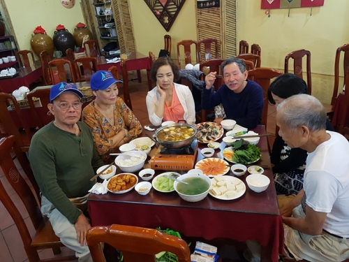 Chào mừng nhóm chú Chính từ USA về Việt Nam tham quan Hà Nội - Sapa - Ninh Bình - Hạ Long 19-24/04/2018