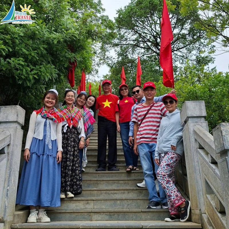 Chào đón đoàn group tour Hà Giang Cao Bằng 4 ngày 3 đêm từ Đà Nẵng 23-26/05/2025