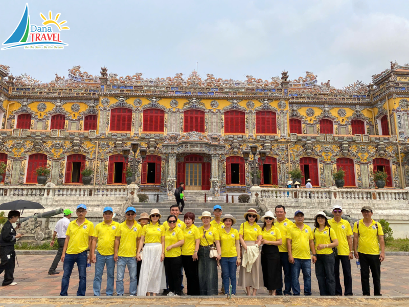 Danatravel xin gửi lời cảm ơn chân thành và sâu sắc đến Quý đoàn Phòng Văn hóa - Xã hội An Khê đã tin tưởng lựa chọn và đồng hành động cùng chúng tôi trong hành trình khám phá Huế – Phá Tam Giang 2N1D, NGÀY 18-19/04/2026