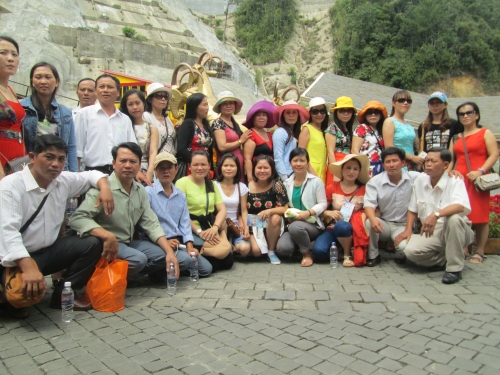 Kỷ niệm tour Bà Nà với sở giáo dục tỉnh Khánh Hòa