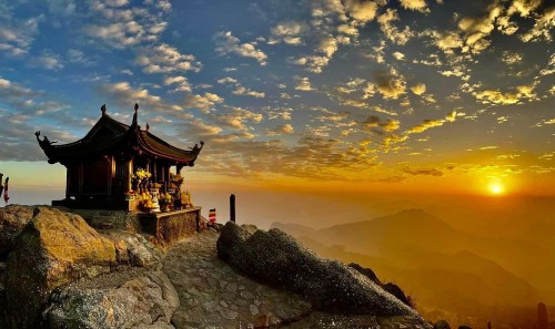 Tour du lịch Yên Tử 1 ngày từ Hà Nội – Hành trình về miền đất Phật linh thiêng